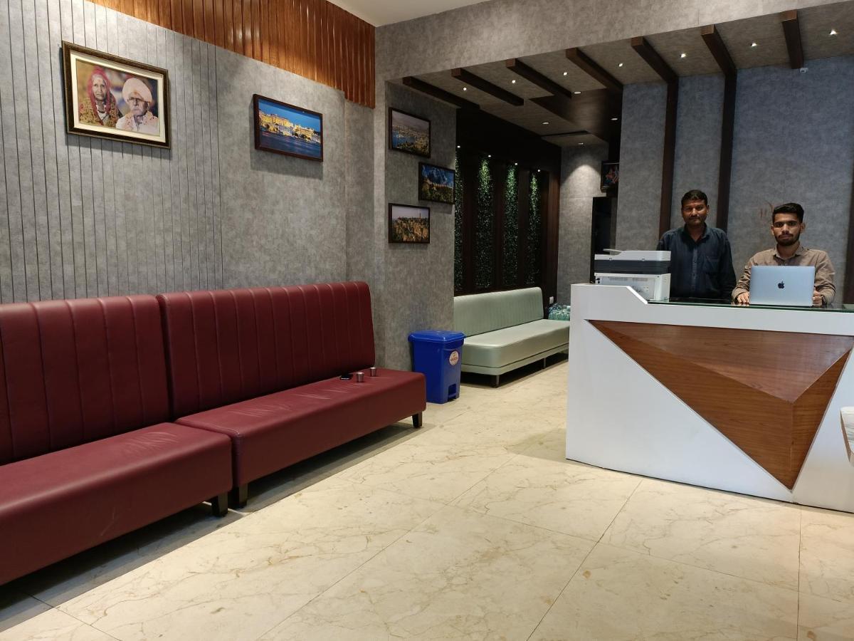 Hotel Vrinda Inn 우다이푸르 외부 사진